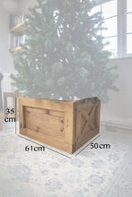 Load image into Gallery viewer, Foldable Christmas Tree Box
